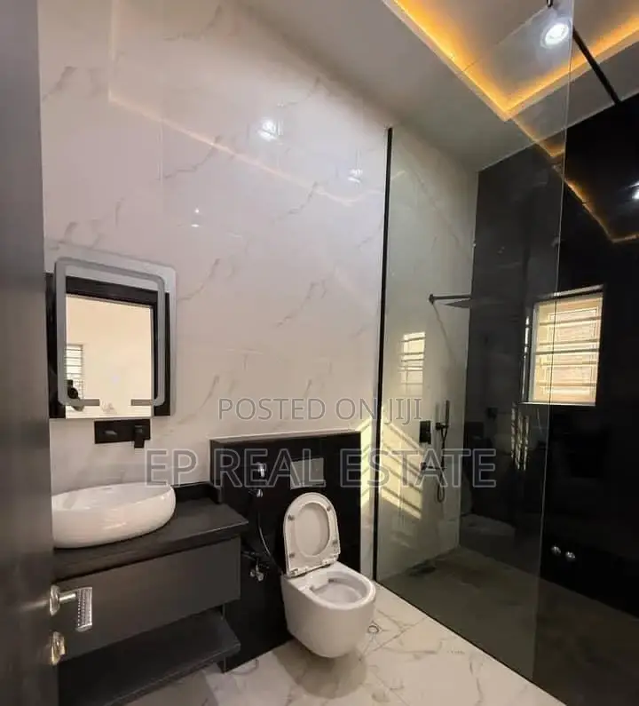 6bdrm Duplex in Karsana for sale in Karsana