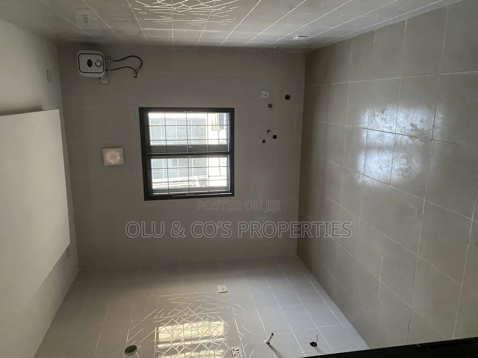 2bdrm Block of Flats in Palm Height Estate, Lugbe District for rent in Lugbe District