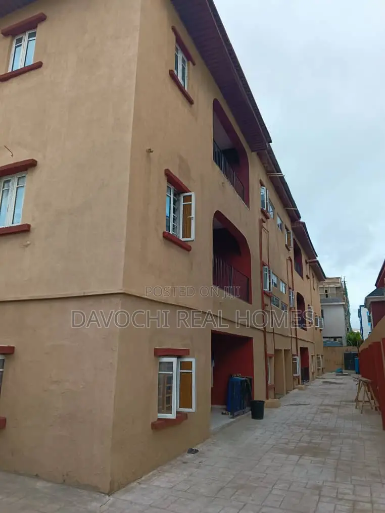 3bdrm Apartment in Gbangbala, Ikate, Lekki Phase 1 for rent in Lekki Phase 1