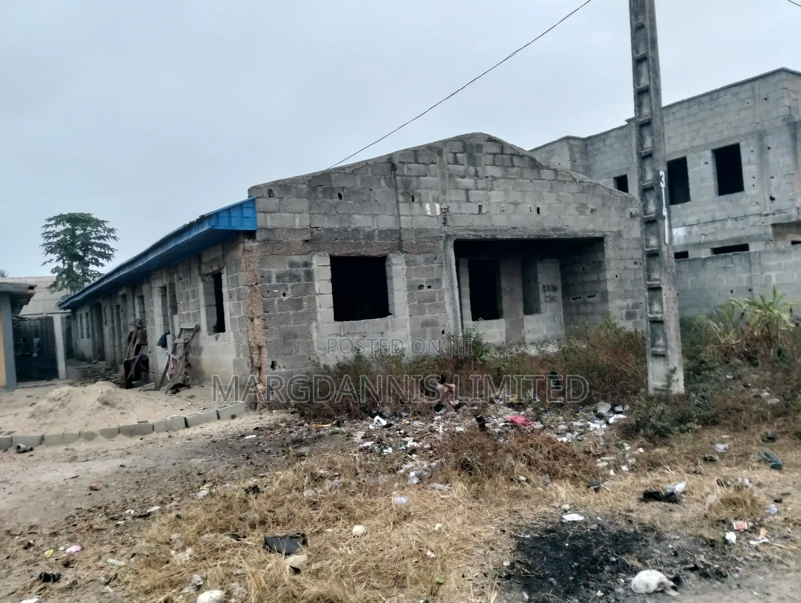 6bdrm Bungalow in Ibeshe for sale in Ibeshe / Ikorodu