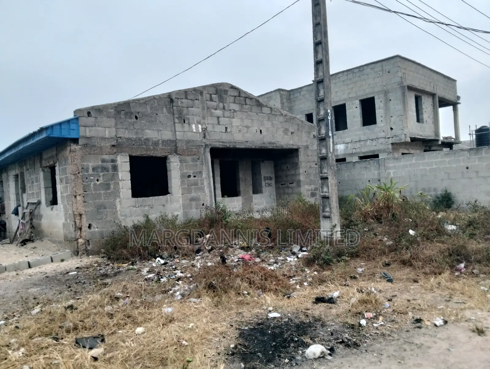 6bdrm Bungalow in Ibeshe for sale in Ibeshe / Ikorodu