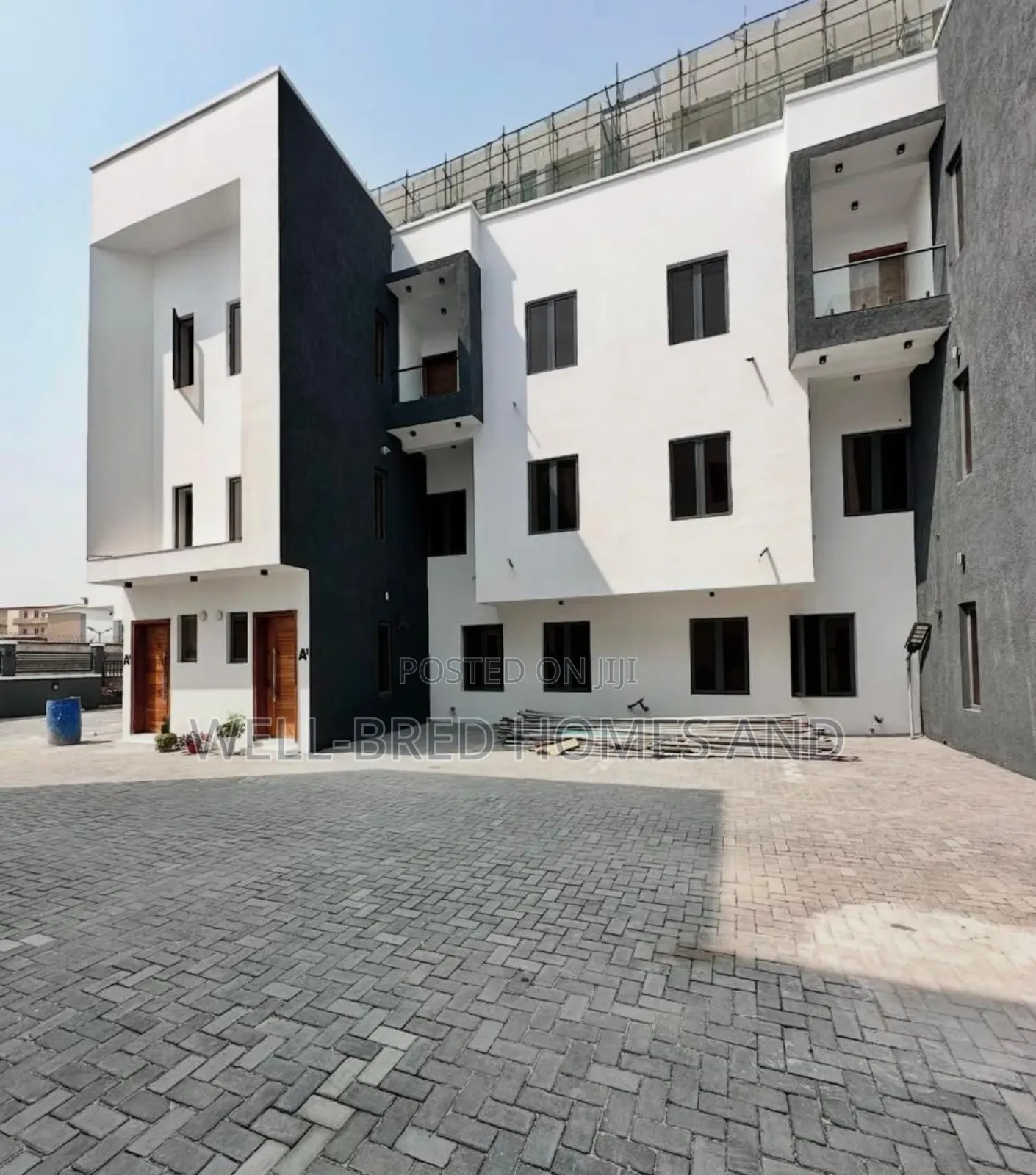 4bdrm Duplex in Lekki Phase 1 Lagos for sale in Lekki Phase 1