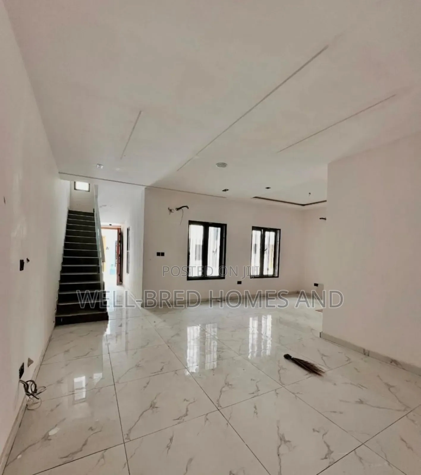 4bdrm Duplex in Lekki Phase 1 Lagos for sale in Lekki Phase 1