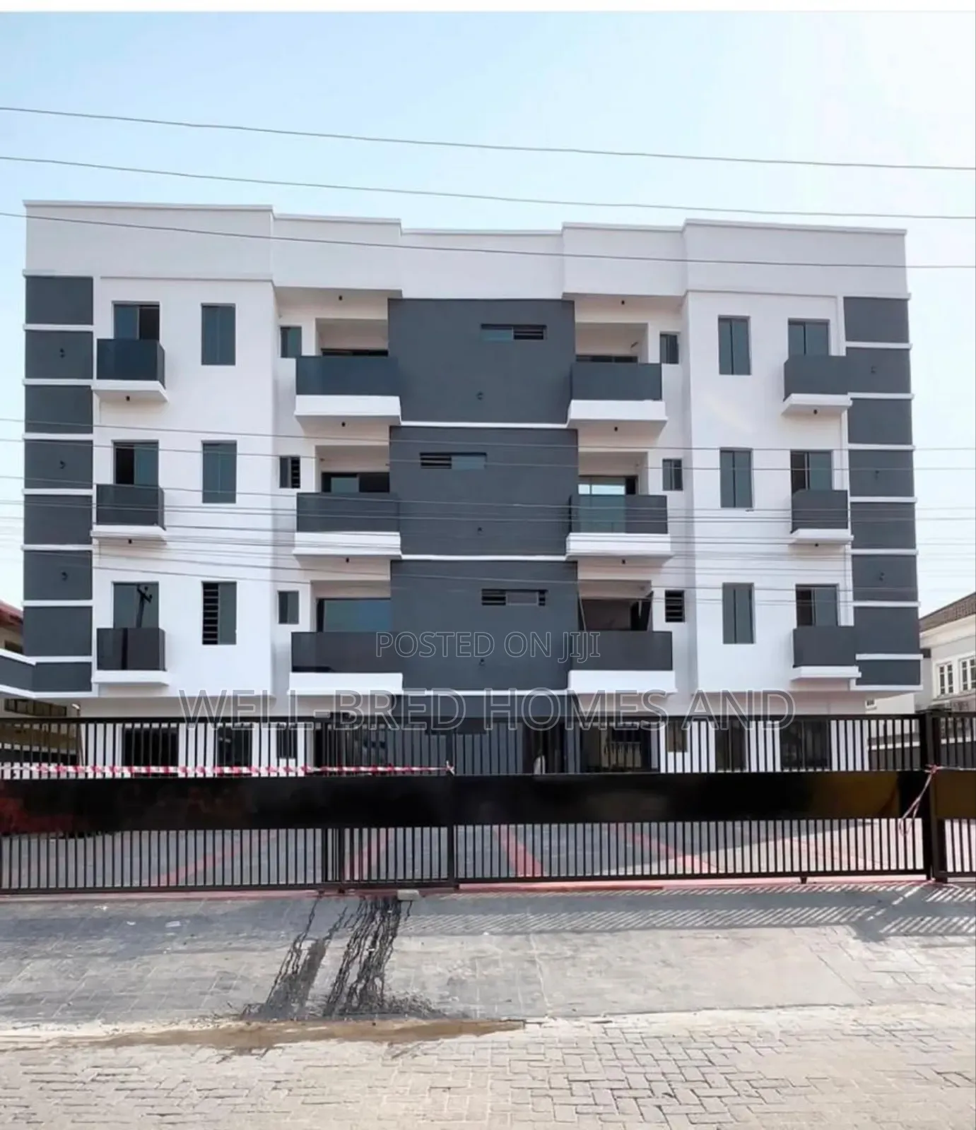 3bdrm Apartment In Lekki Phase 1 For Sale in Lekki Phase 1