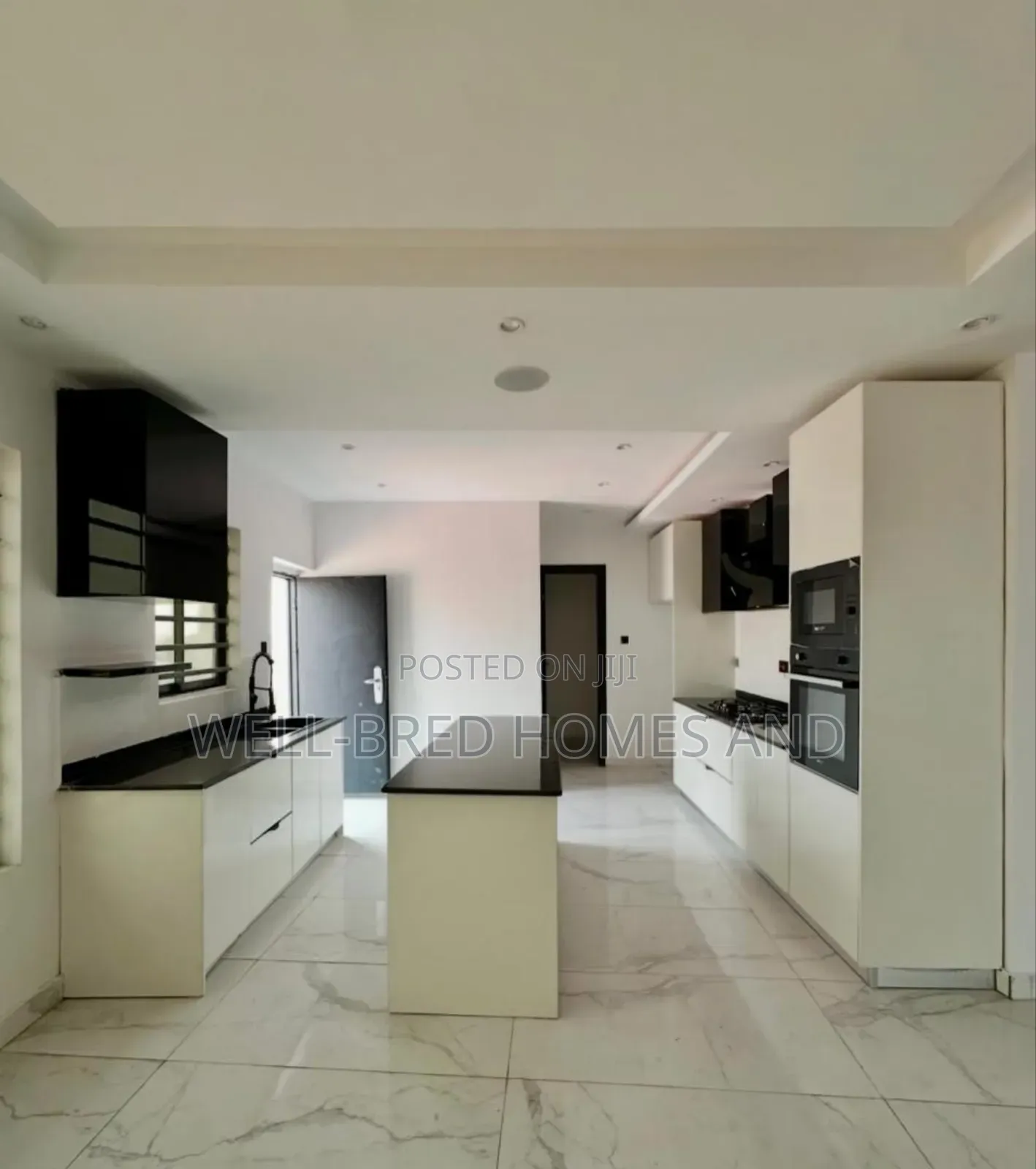 3bdrm Apartment In Lekki Phase 1 For Sale in Lekki Phase 1