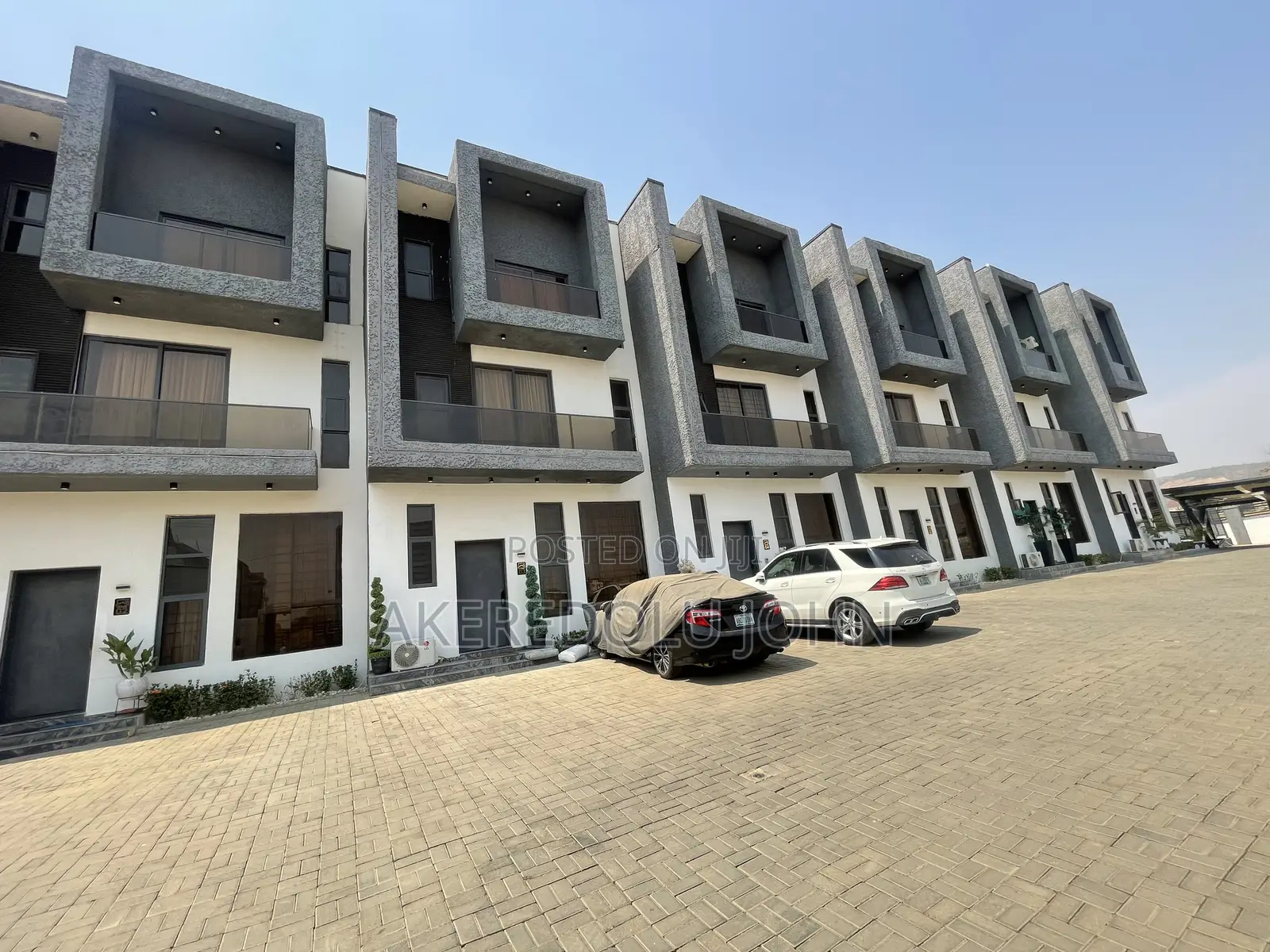 Furnished 4bdrm Townhouse/Terrace in Jahi for Sale in Jahi