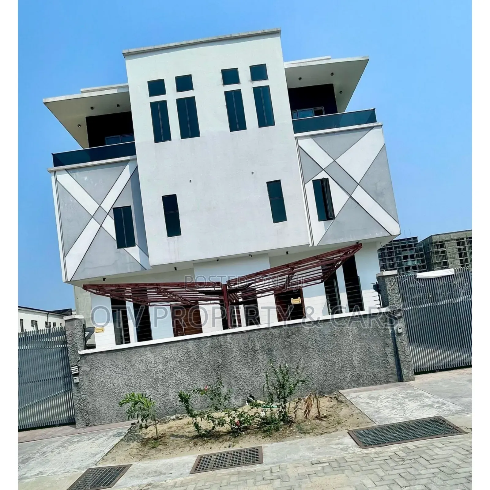 Furnished 5bdrm Duplex in Ikate for sale in Ikate