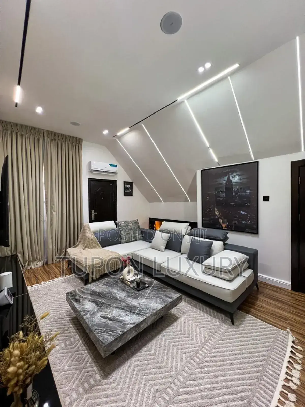 1 Bedroom Smart Penthouse Apartment in Utako