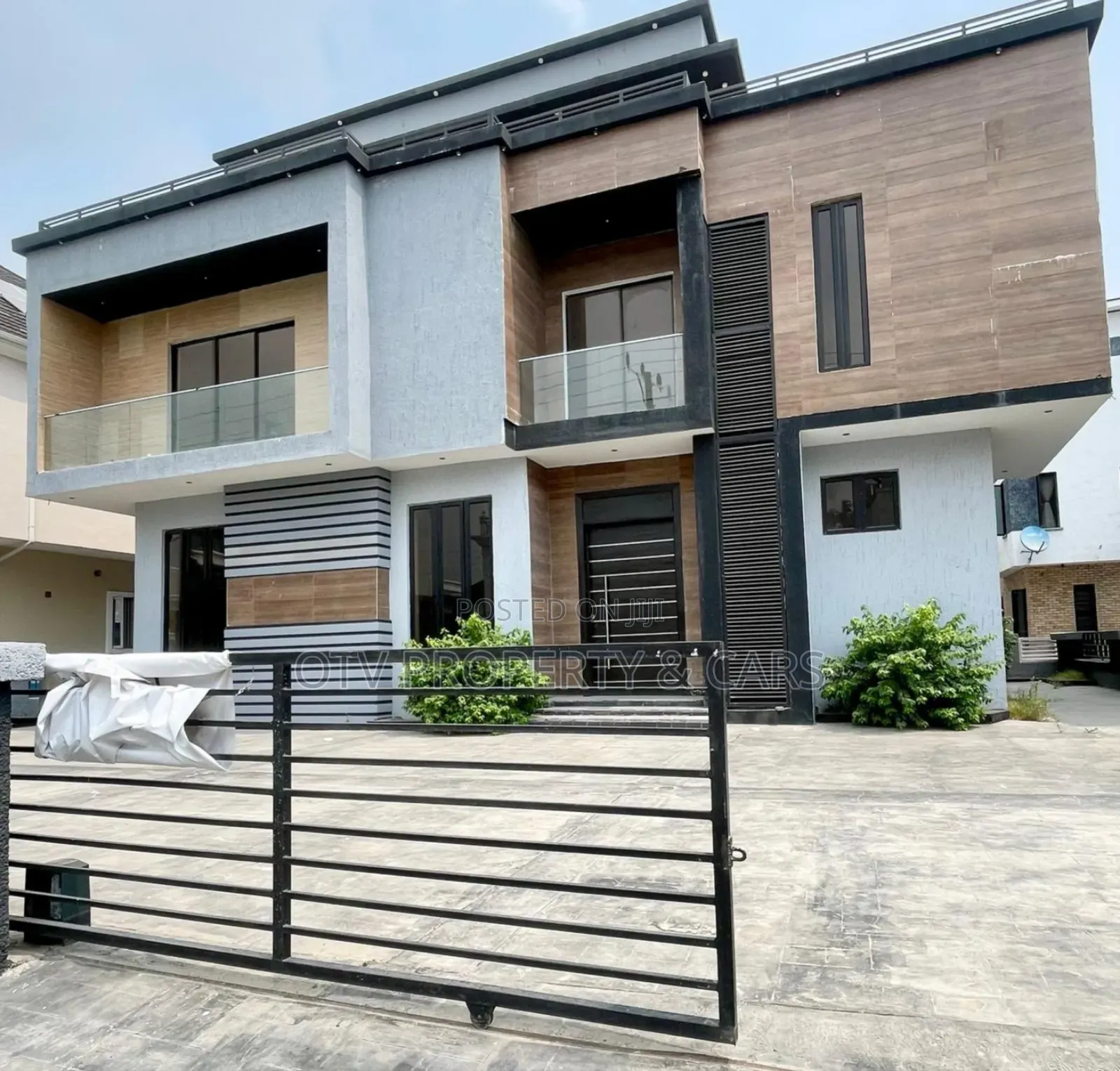 Furnished 5bdrm Duplex in Osapa london for sale in Osapa london