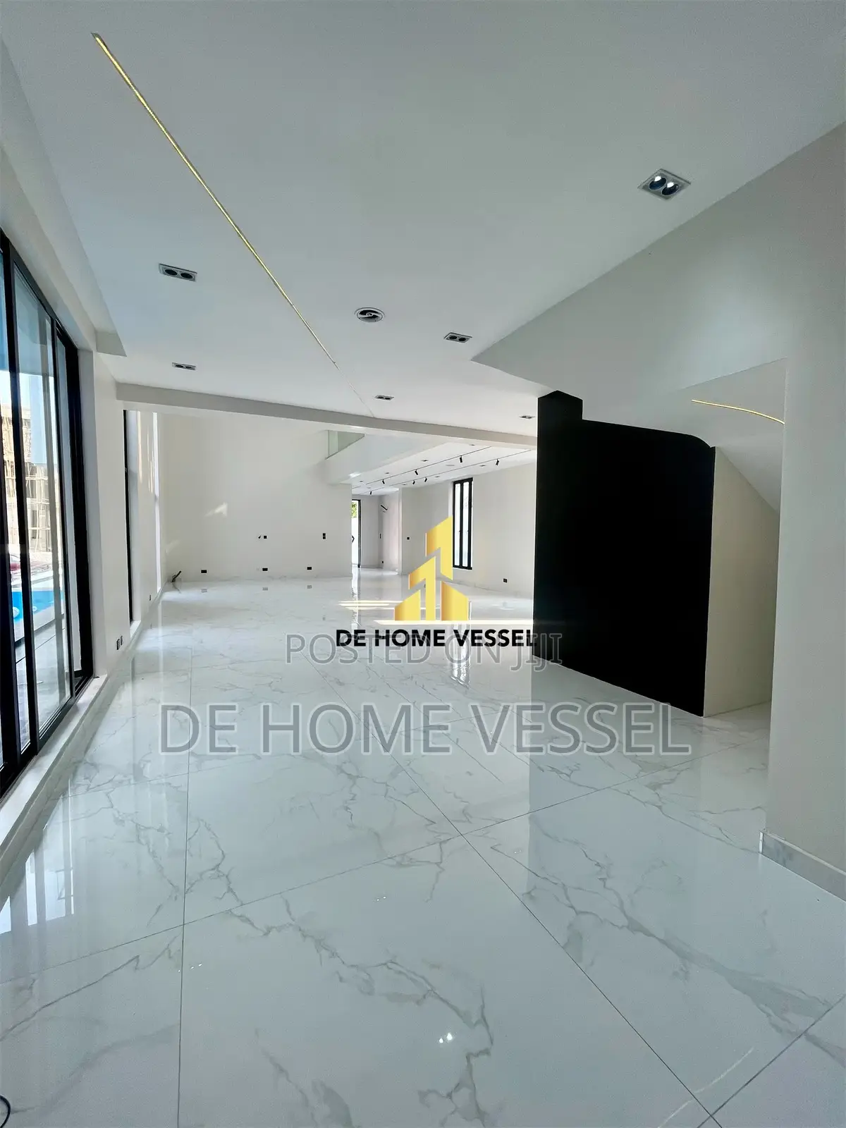 5 Bed Smart Home With Cinema, Elevator, Gym, Pool & Rooftop in Lekki