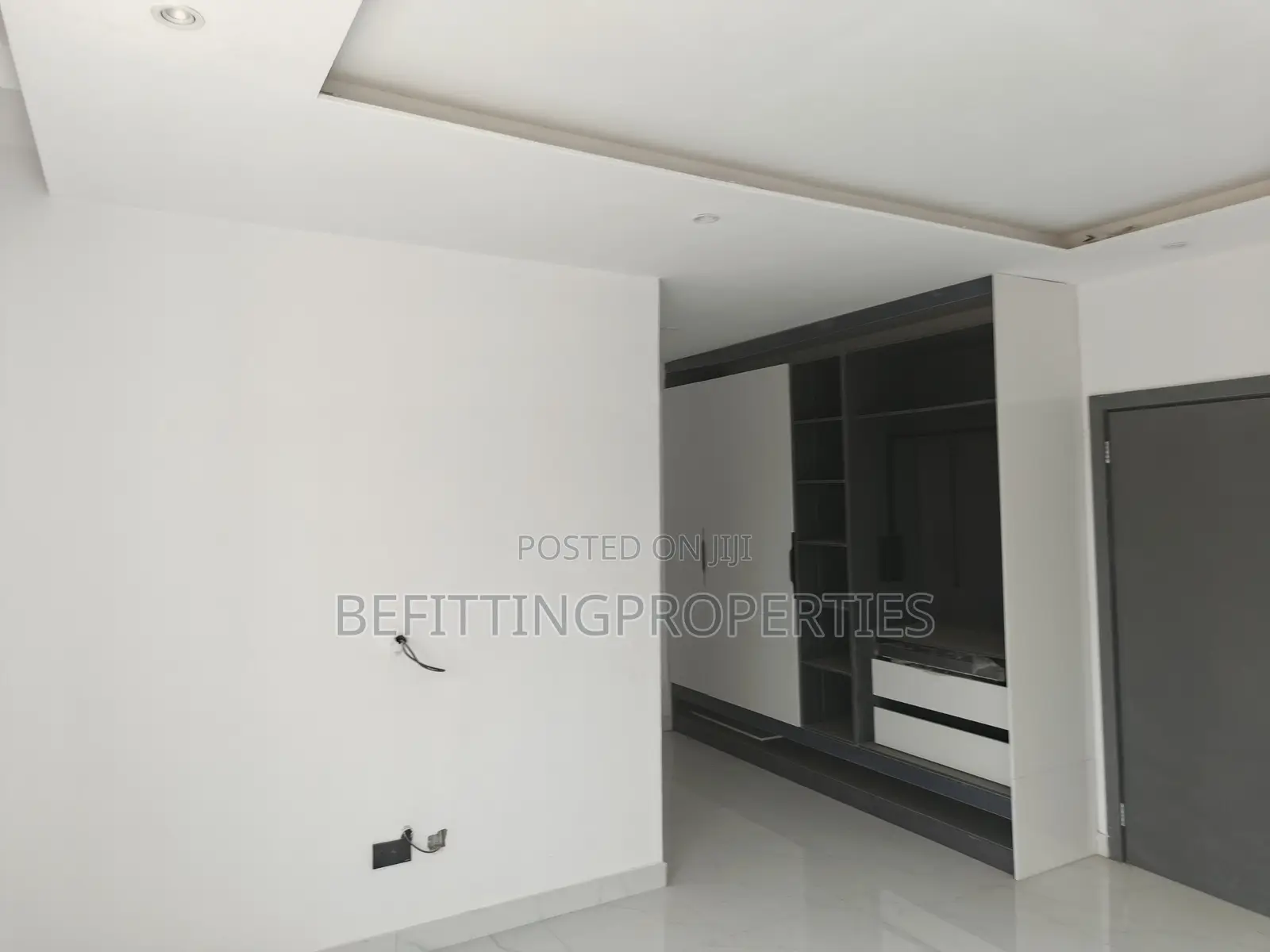 4bdrm Townhouse/Terrace In Ikeja For Sale in Ikeja