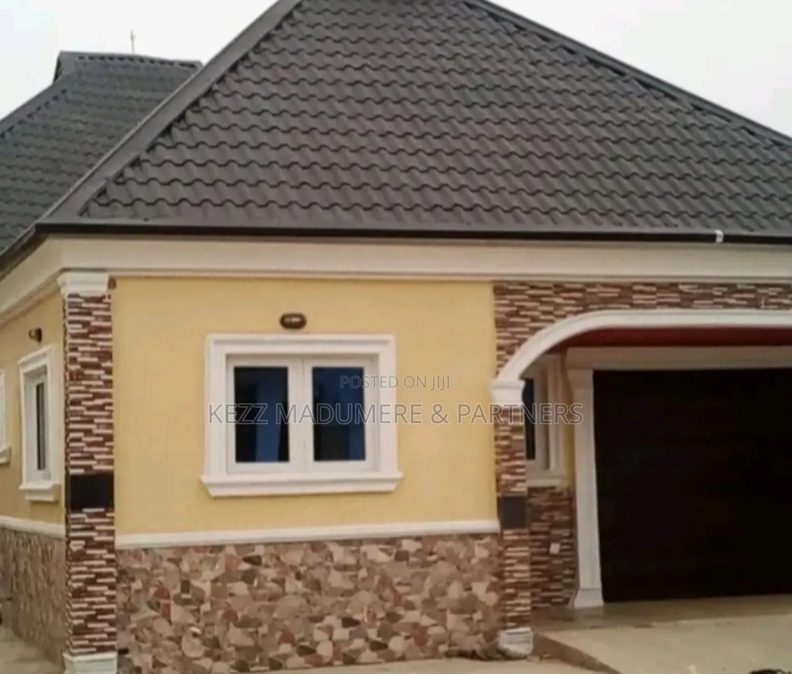 5bdrm Bungalow in Avu , Owerri, Imo for sale in Owerri