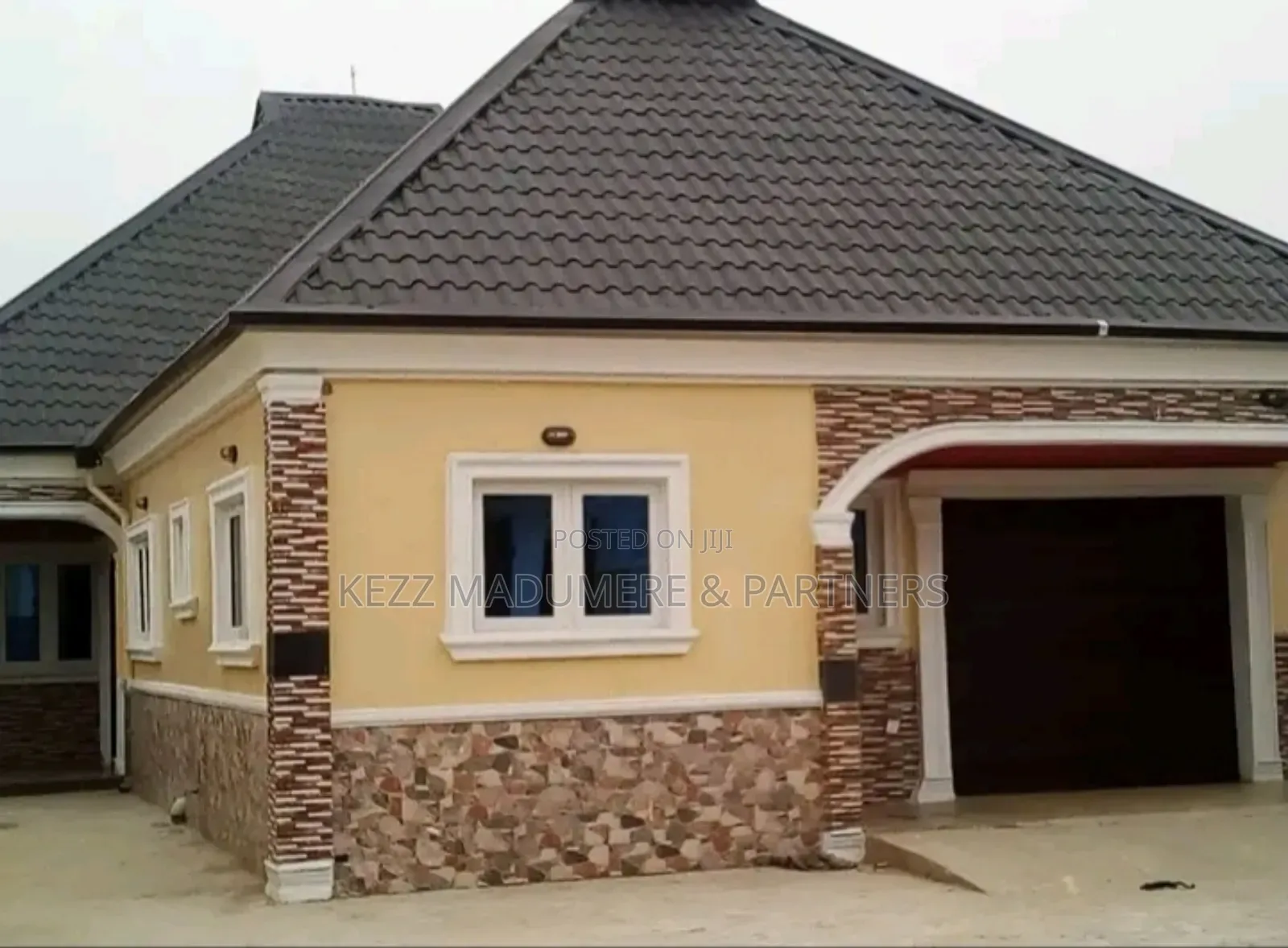 5bdrm Bungalow in Avu , Owerri, Imo for sale in Owerri