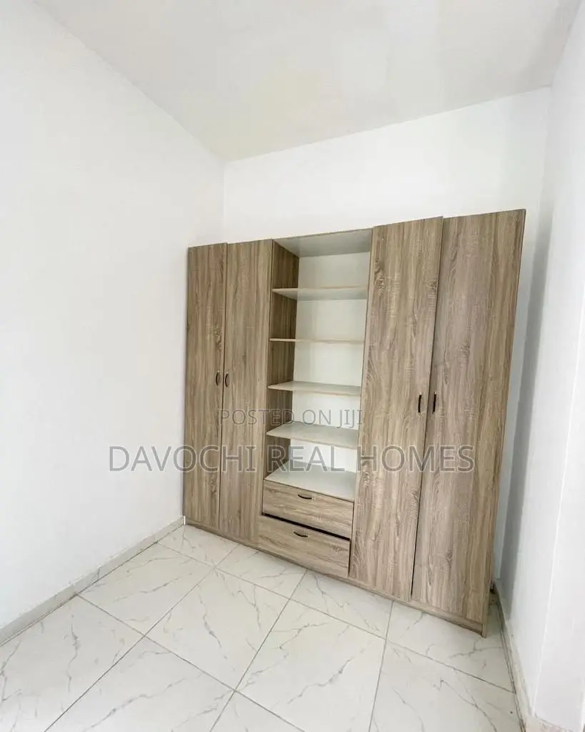 3bdrm Duplex in Lekki, County, Ikate for sale in Lekki Phase 1