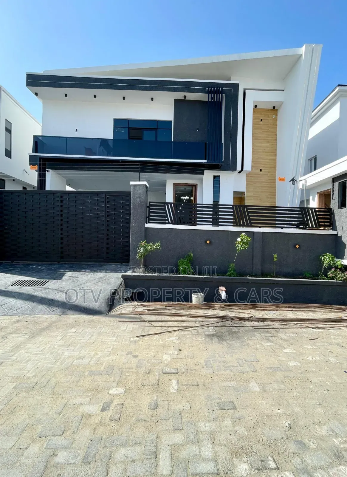 Furnished 5bdrm Duplex in Osapa london for sale in Osapa london