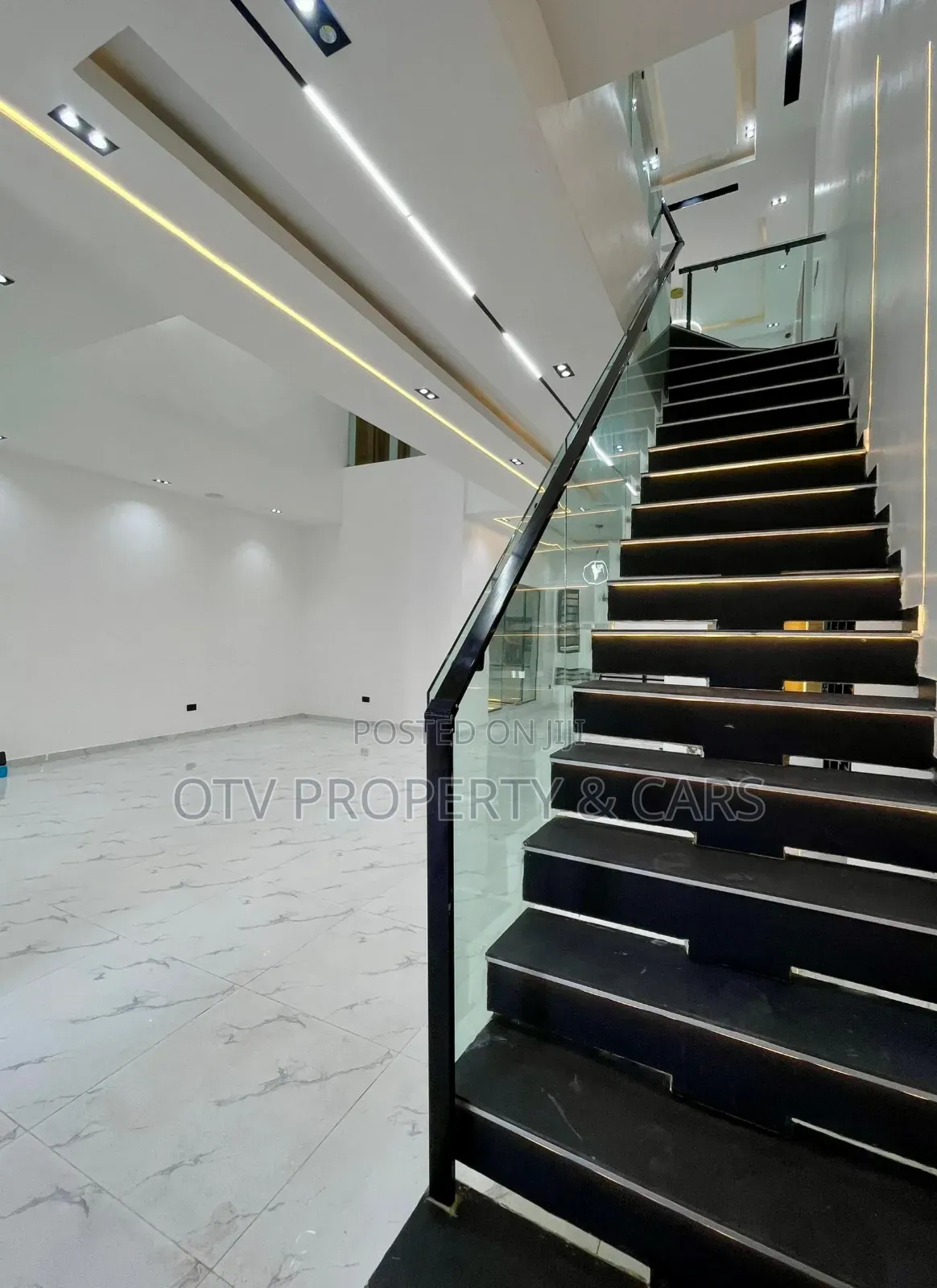 Furnished 5bdrm Duplex in Osapa london for sale in Osapa london