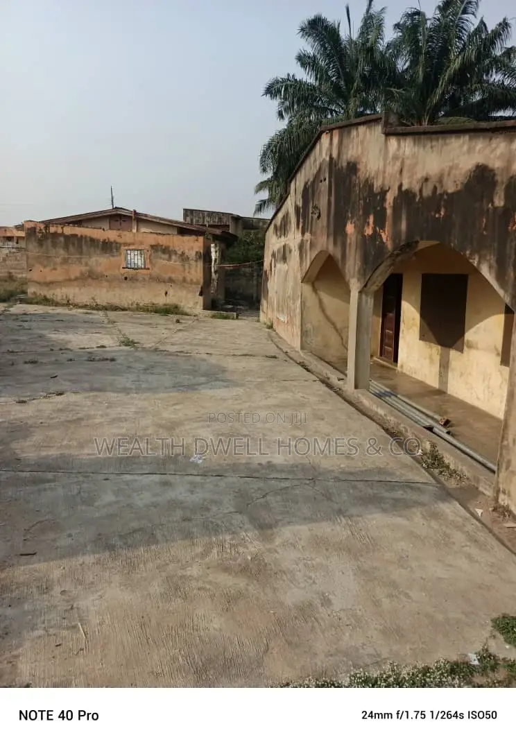 3bdrm Block of Flats in Leo, Akure for sale in Akure