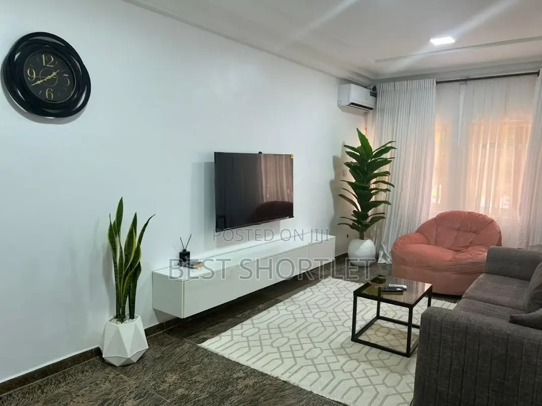 Luxury 1 Bedroom Garki on Promo in Garki