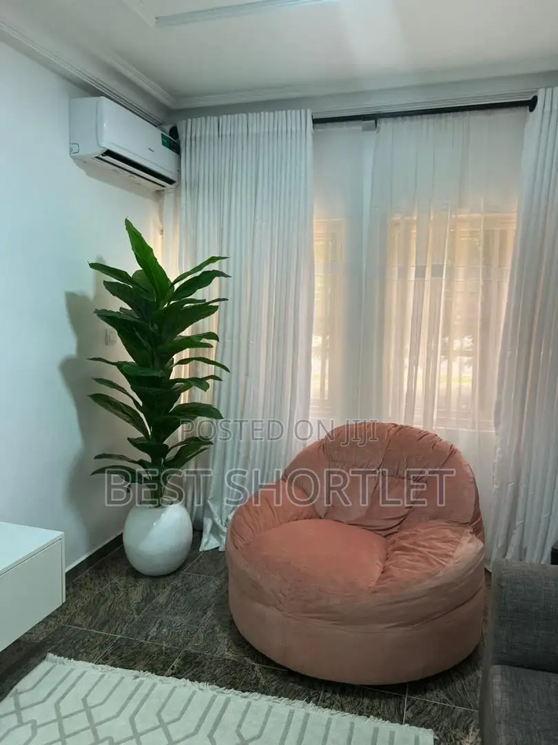 Luxury 1 Bedroom Garki on Promo in Garki