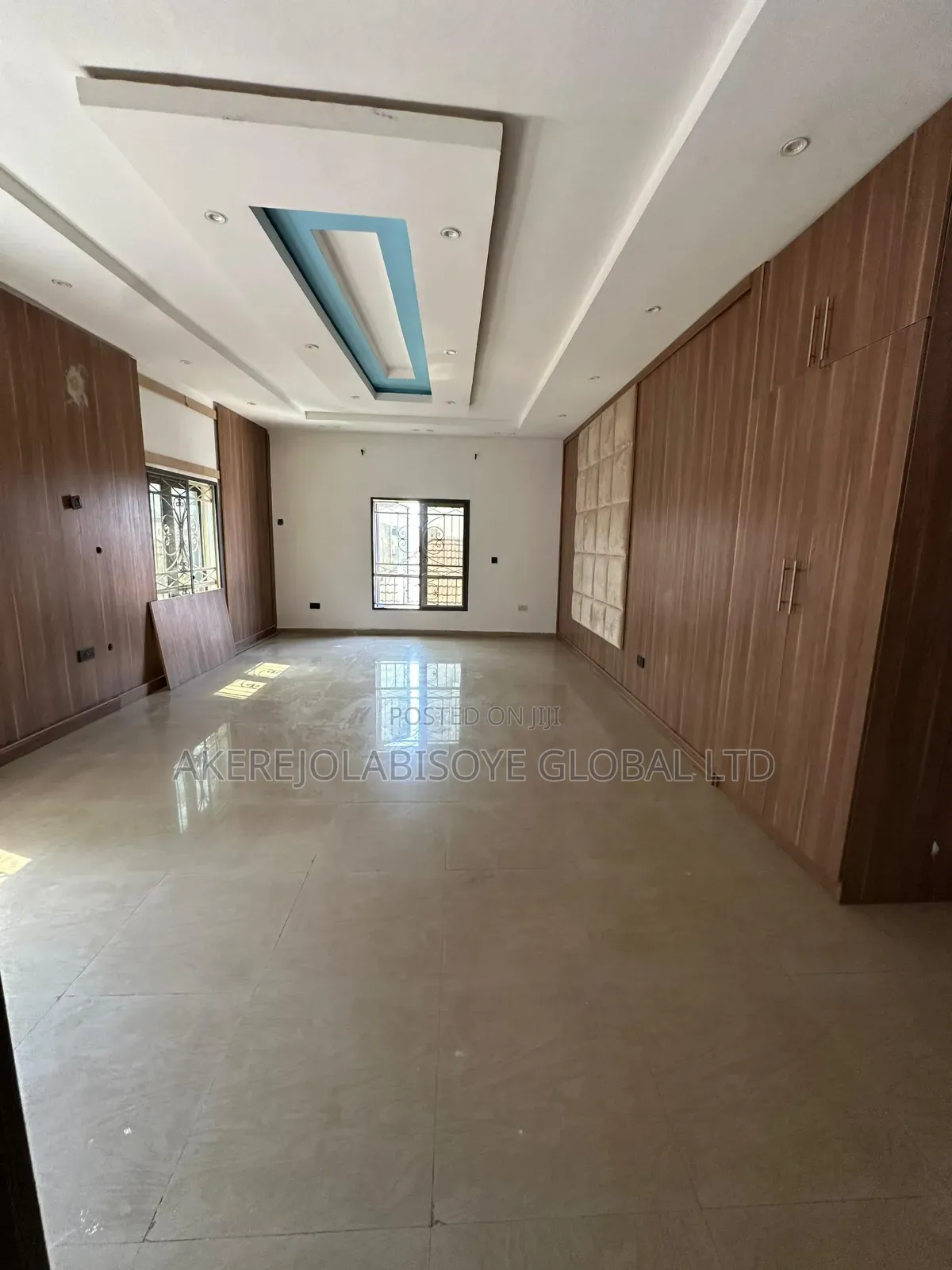 4bdrm Duplex in In An Estate Idu for sale in Idu Industrial