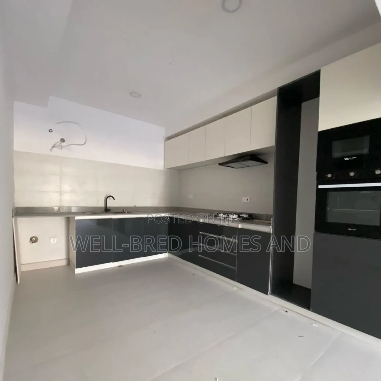 2bdrm Apartment In Lekki Phase 1 For Sale in Lekki Phase 1