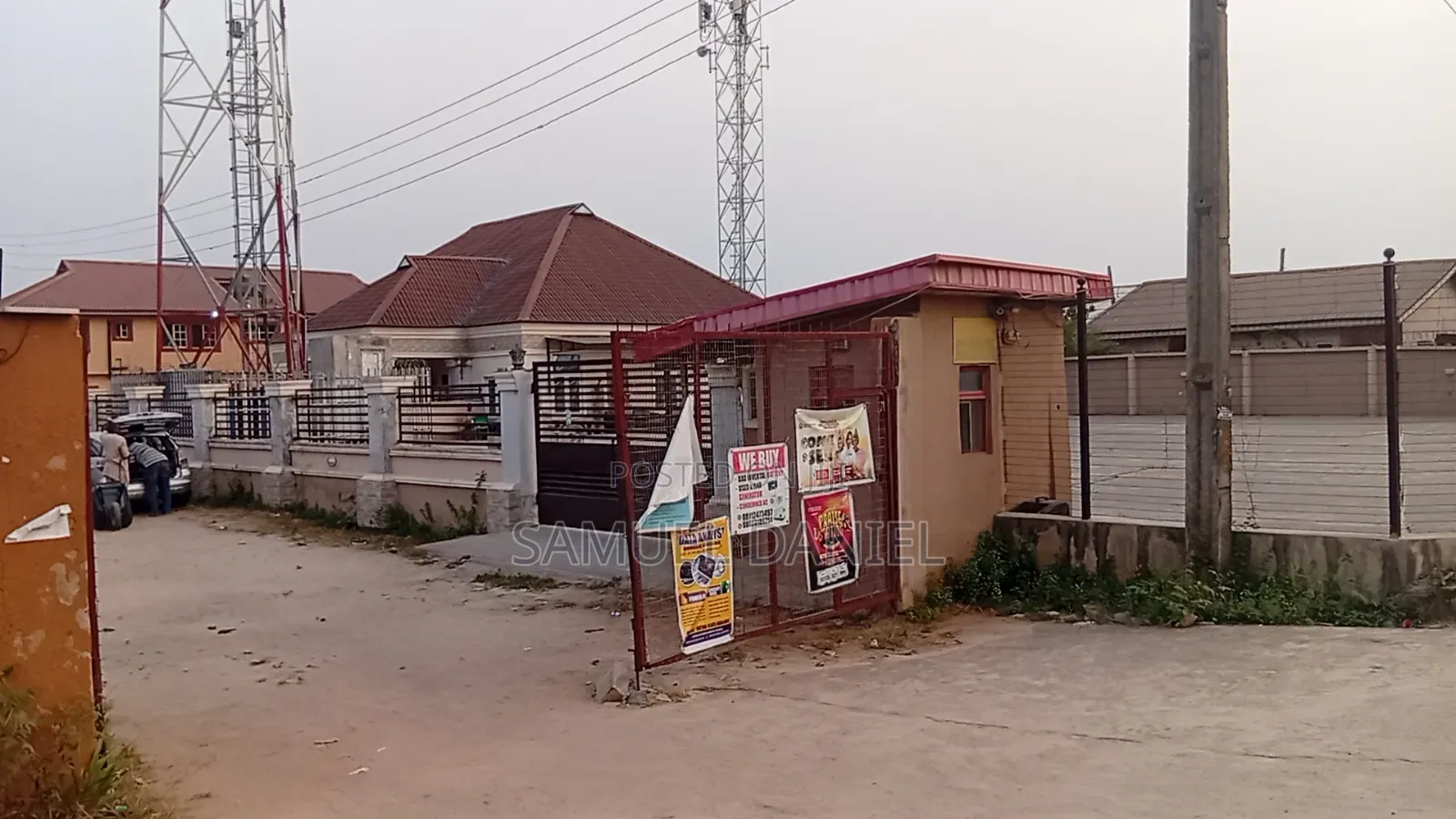 Over 900 Square Meter for Lease Facing Road in Ibeshe / Ikorodu
