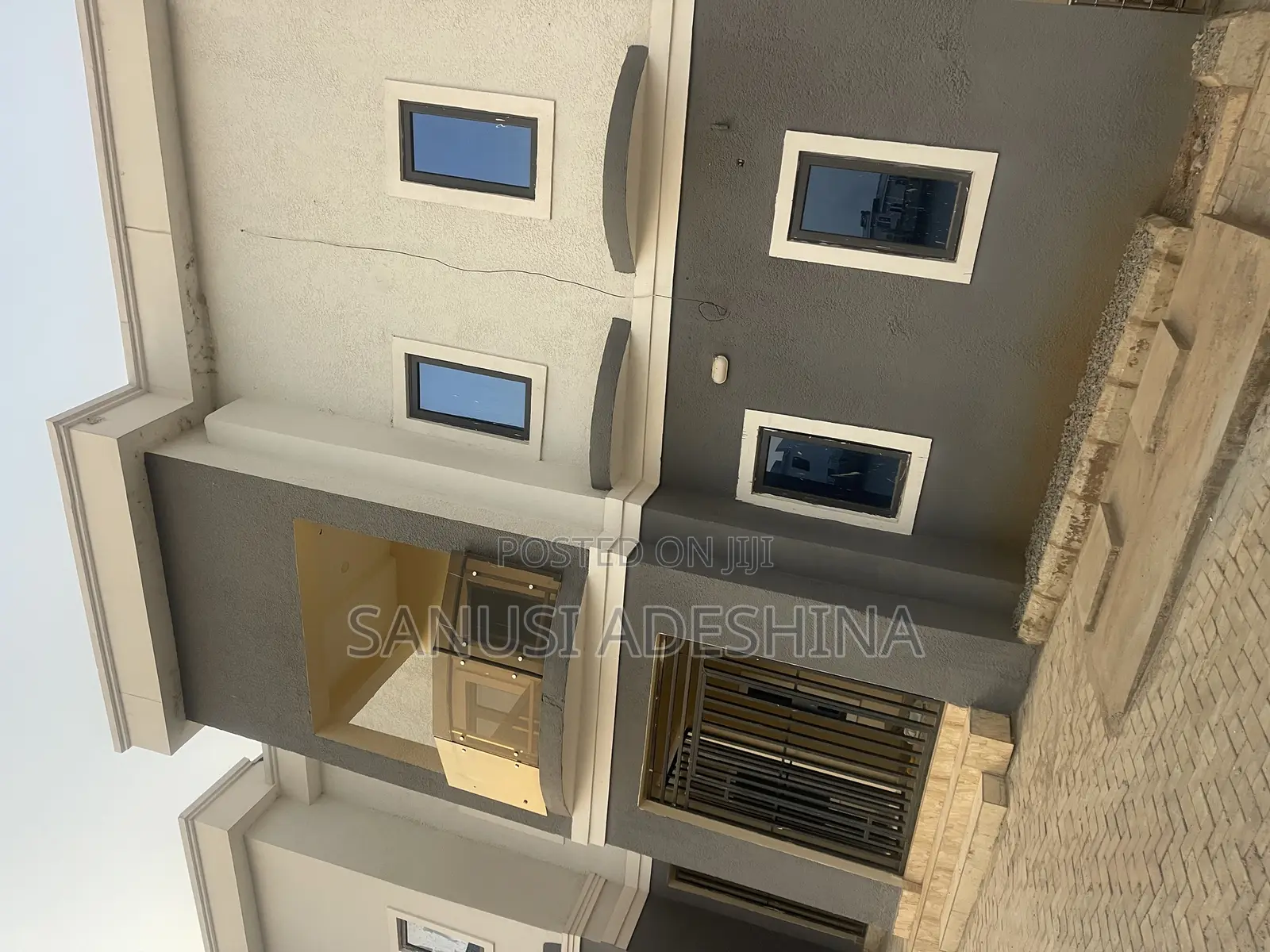 5bdrm Duplex in Life Camp Before for sale in Life Camp