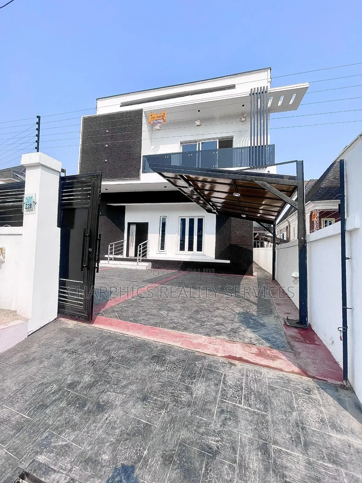 5bdrm Duplex in Ikota for sale in Ikota