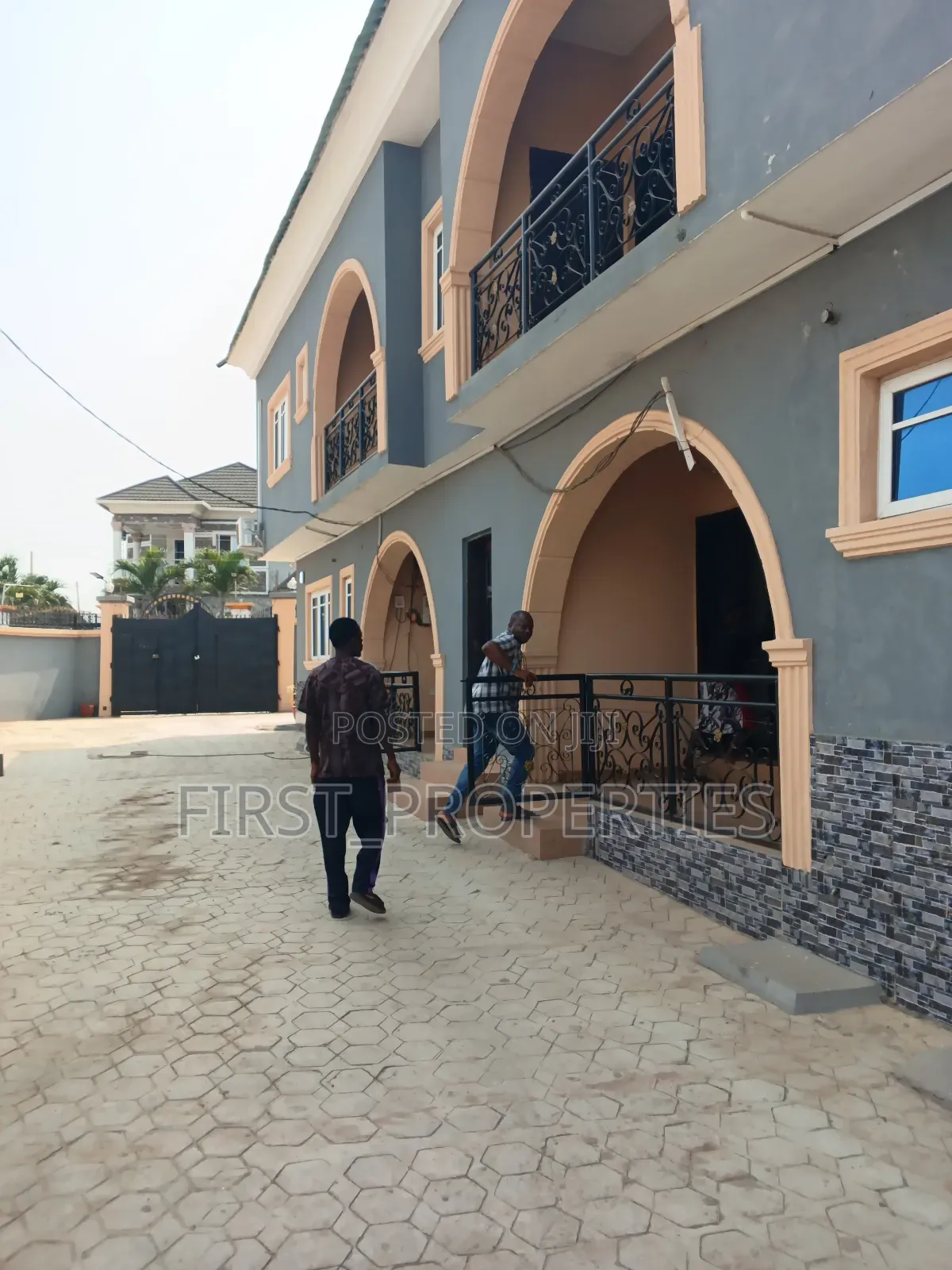 Tastefully Built 2 Bedroom Apartment With Modern Facilities in Akala Express