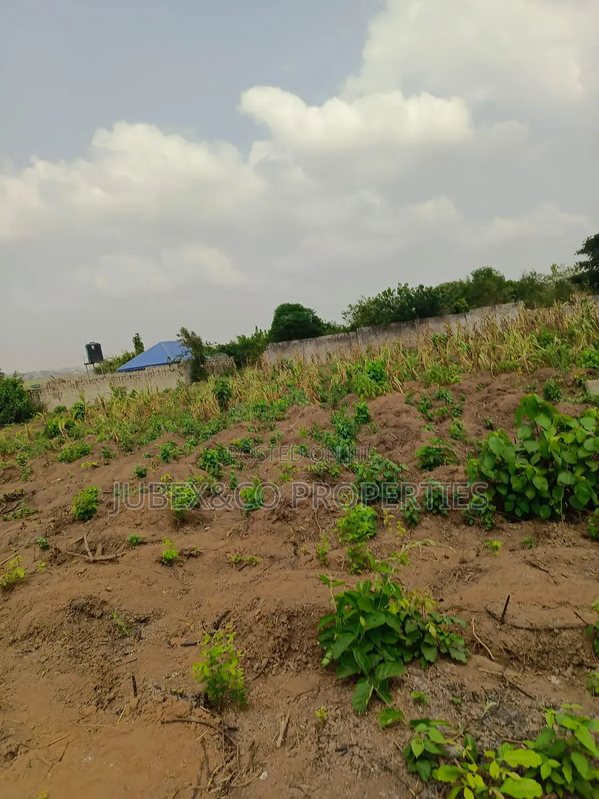 15 Acres of Land Facing Lagos/Ibadan Commercial Use in Remo North
