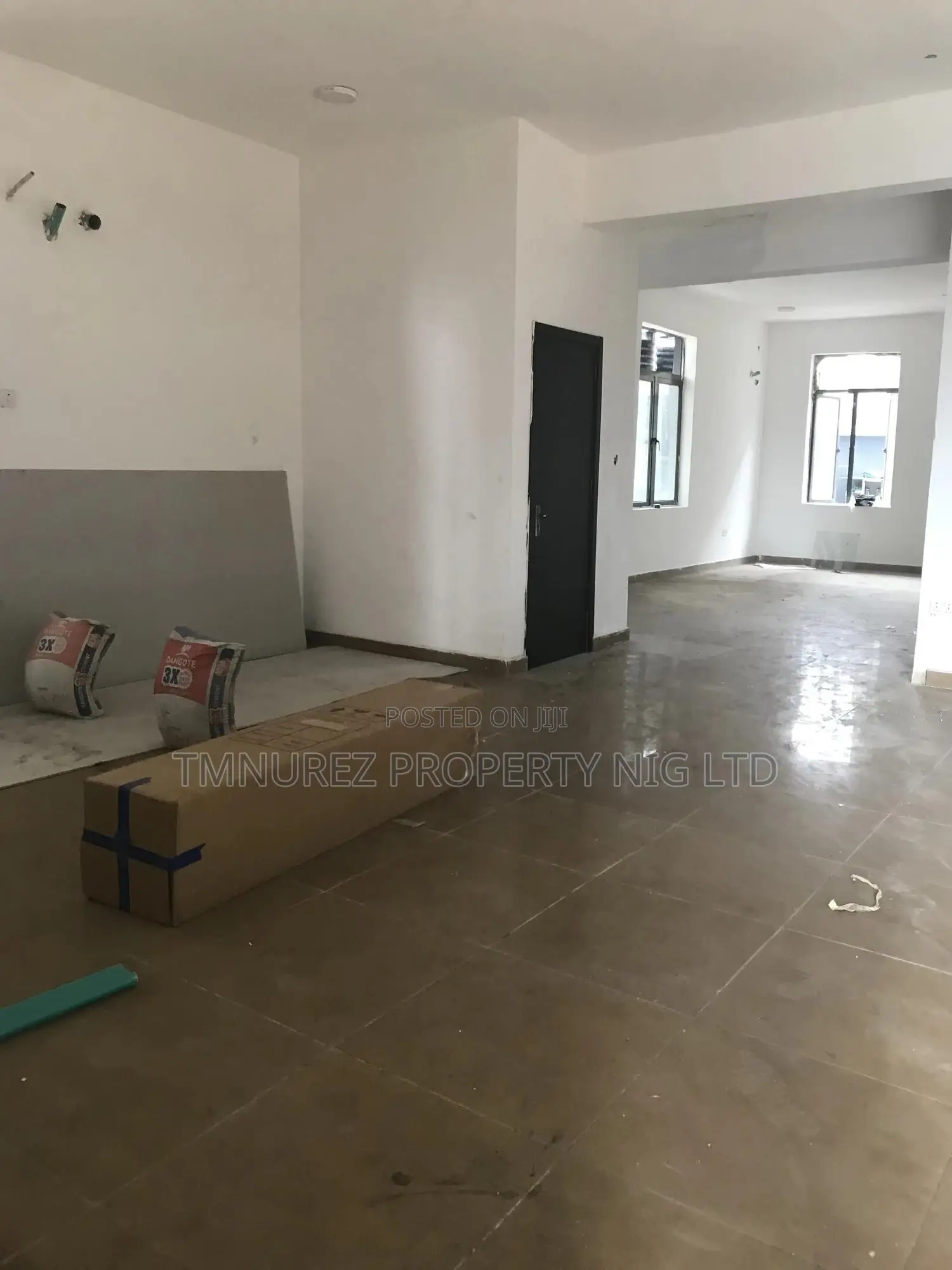 Shop Space for Rent Lekki Phase1 in Lekki Phase 1