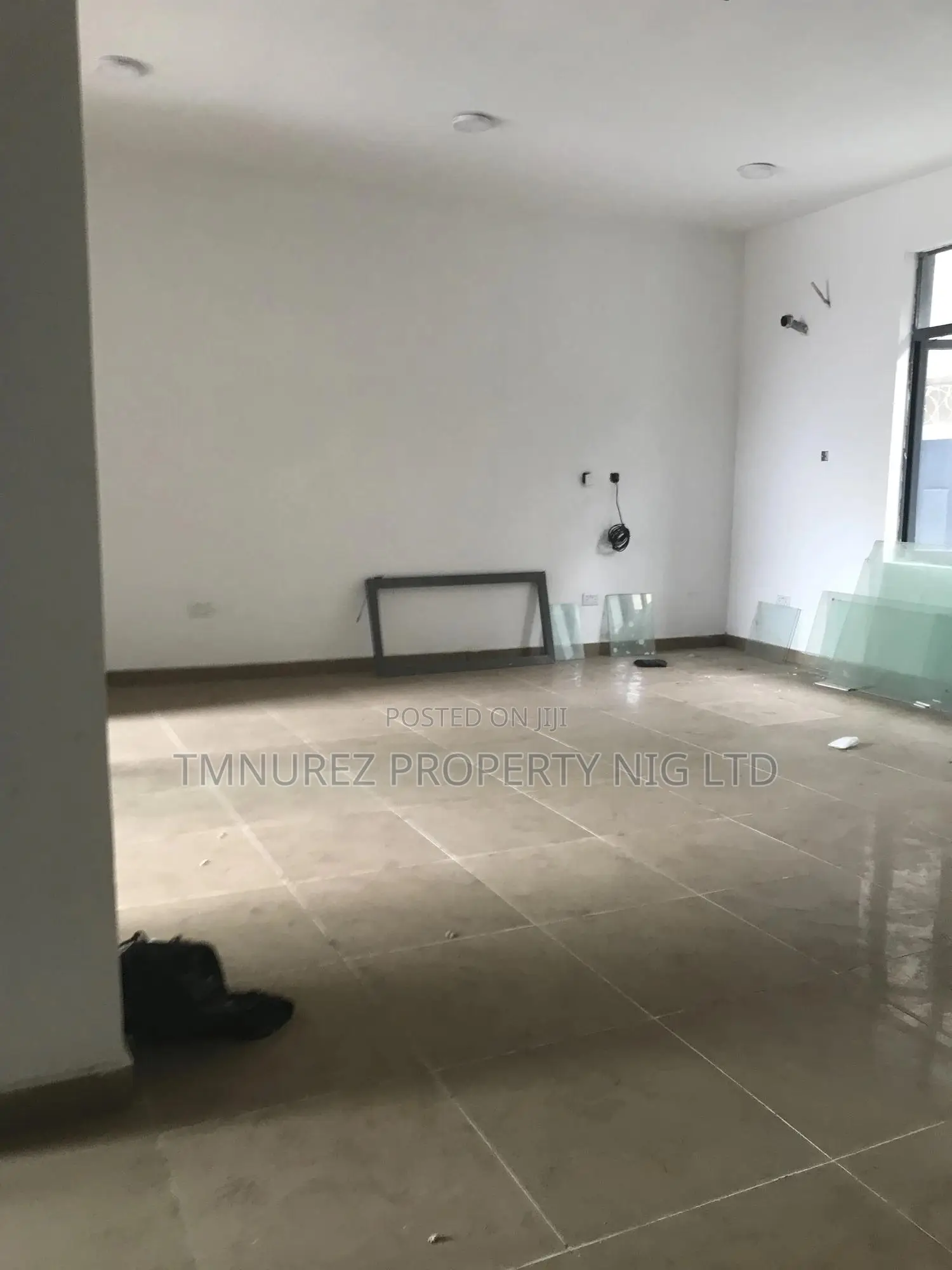 Shop Space for Rent Lekki Phase1 in Lekki Phase 1