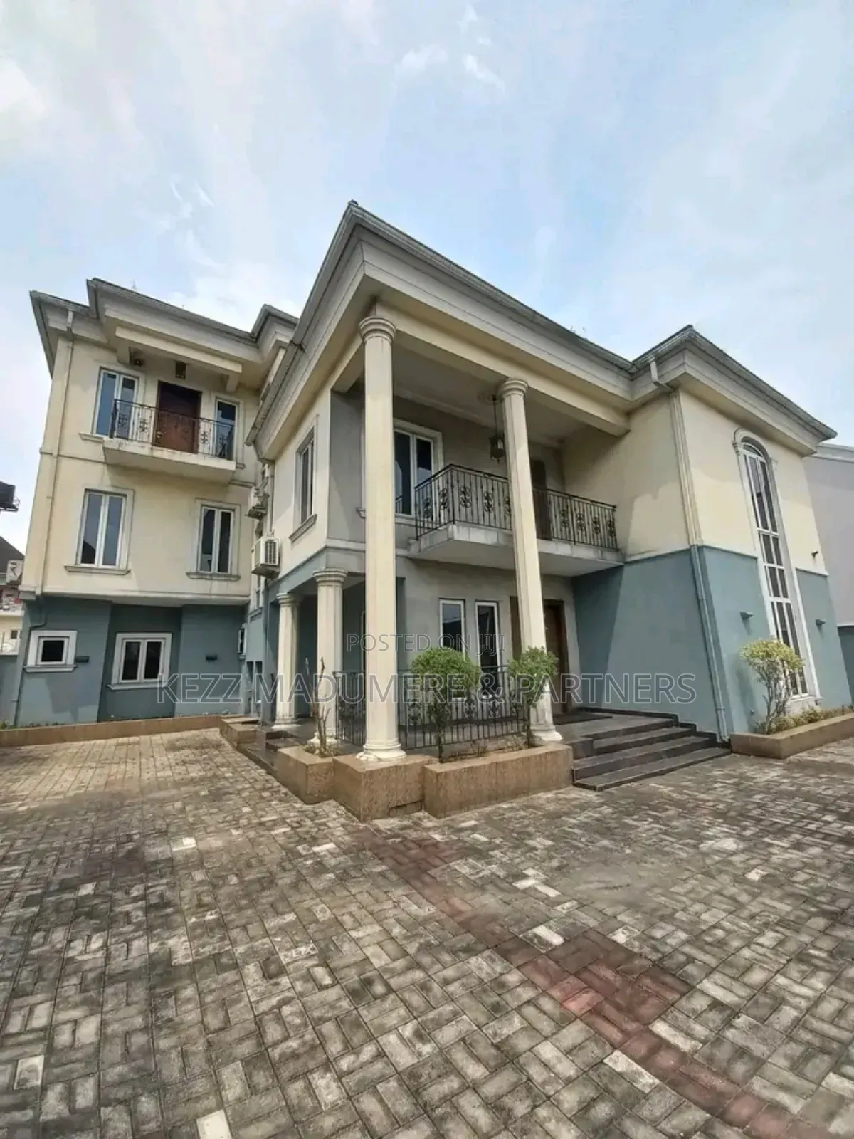 Furnished 6bdrm Duplex in New Gra , Phase 3, for sale in Port-Harcourt