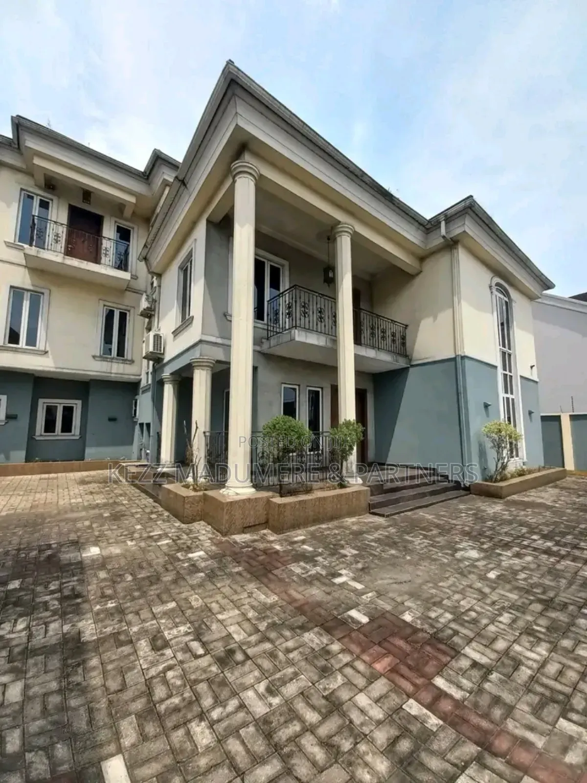 Furnished 6bdrm Duplex in New Gra , Phase 3, for sale in Port-Harcourt