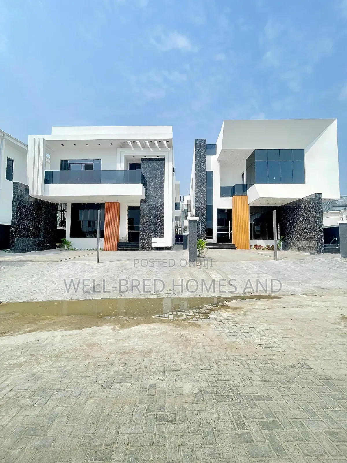 5 Bedroom Luxury Home With Cinema, Swimming Pool and Rooftop in Lekki