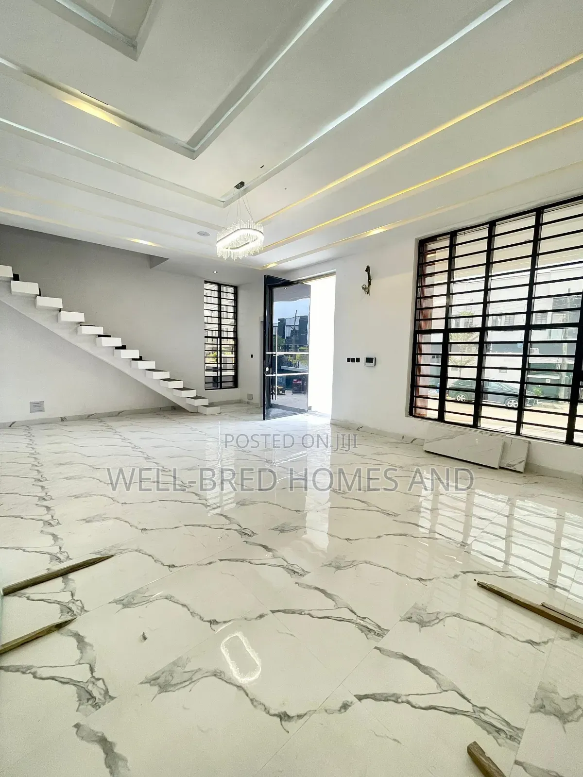 5 Bedroom Luxury Home With Cinema, Swimming Pool and Rooftop in Lekki