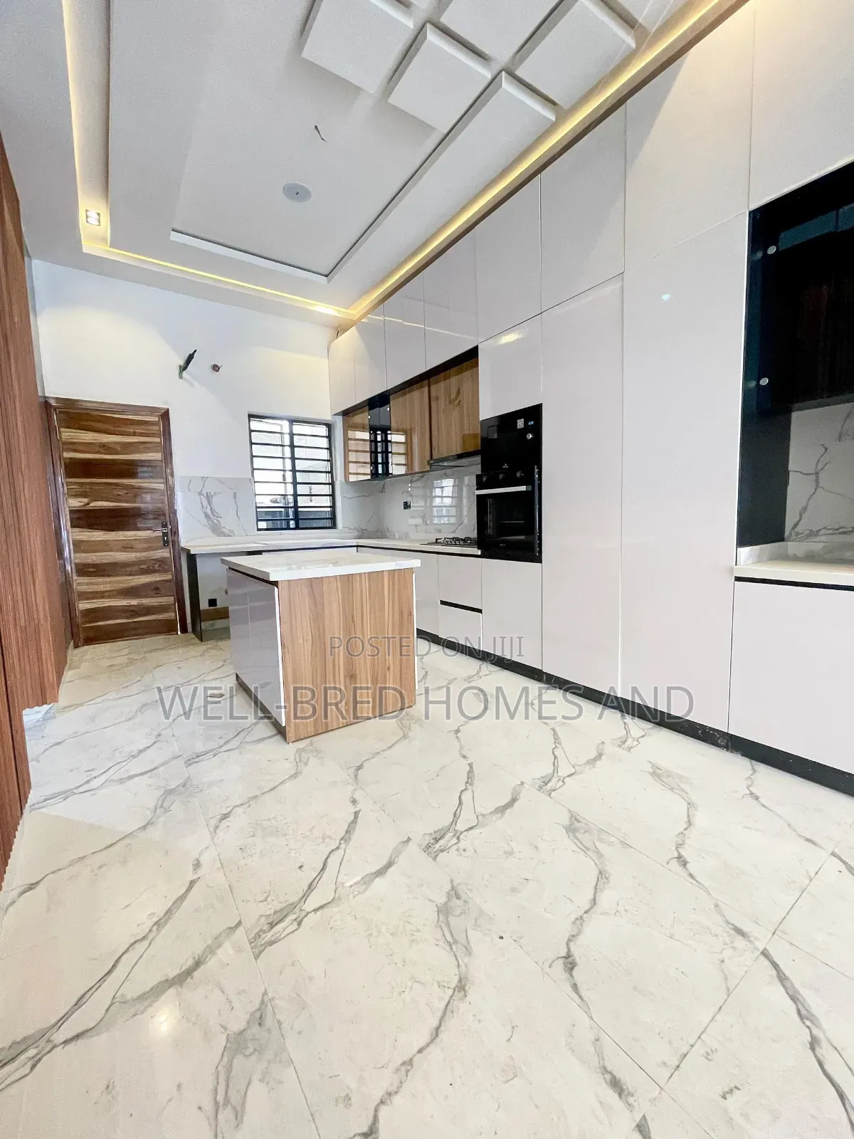 5 Bedroom Luxury Home With Cinema, Swimming Pool and Rooftop in Lekki