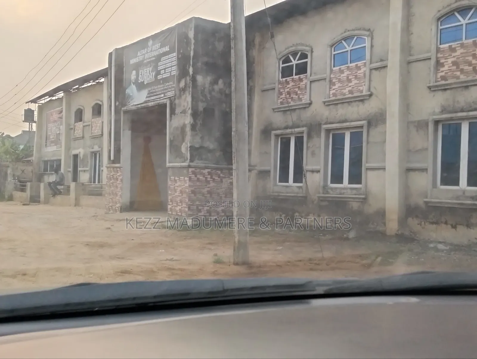 For Sale : Medium Size Warehouse at Sars Road, Ph in Port-Harcourt
