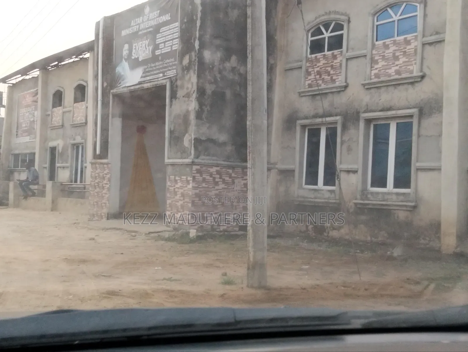 For Sale : Medium Size Warehouse at Sars Road, Ph in Port-Harcourt