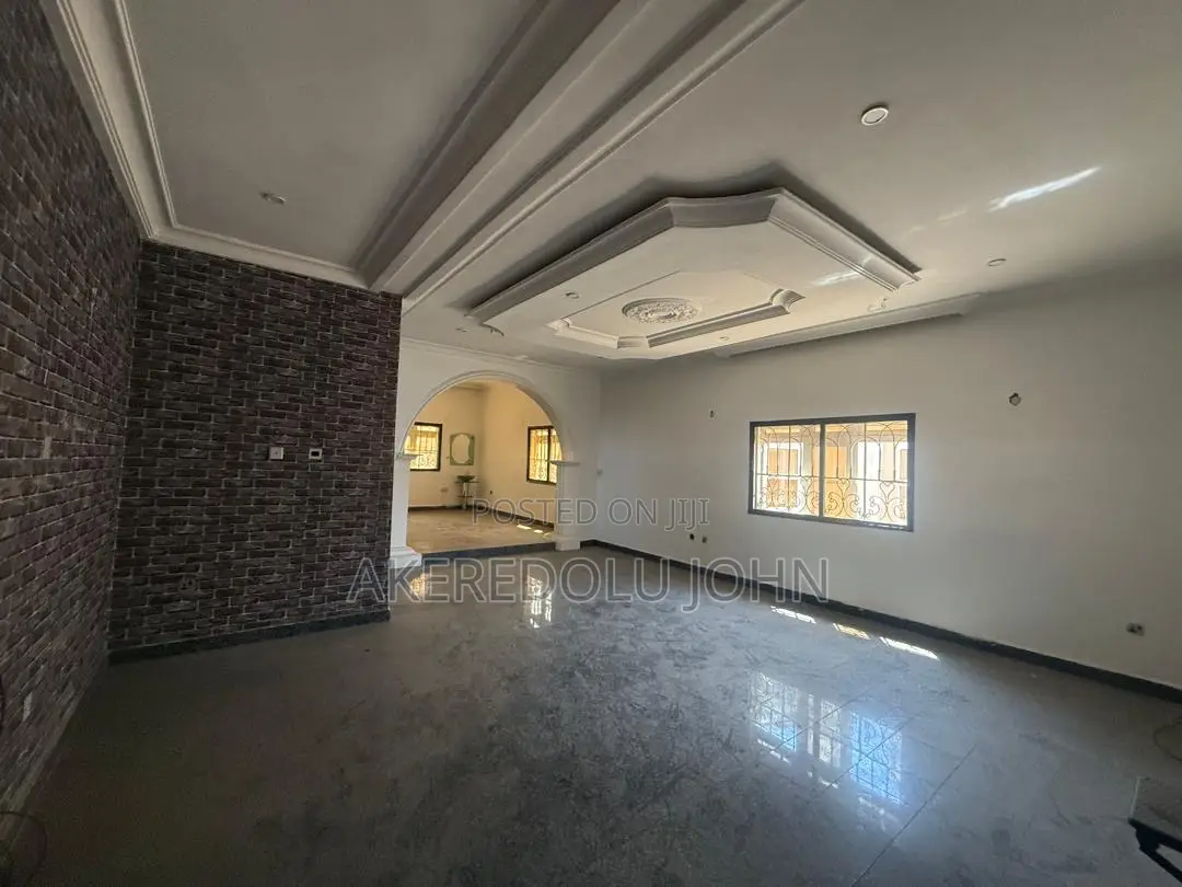 5bdrm Duplex in Galadimawa for sale in Galadimawa