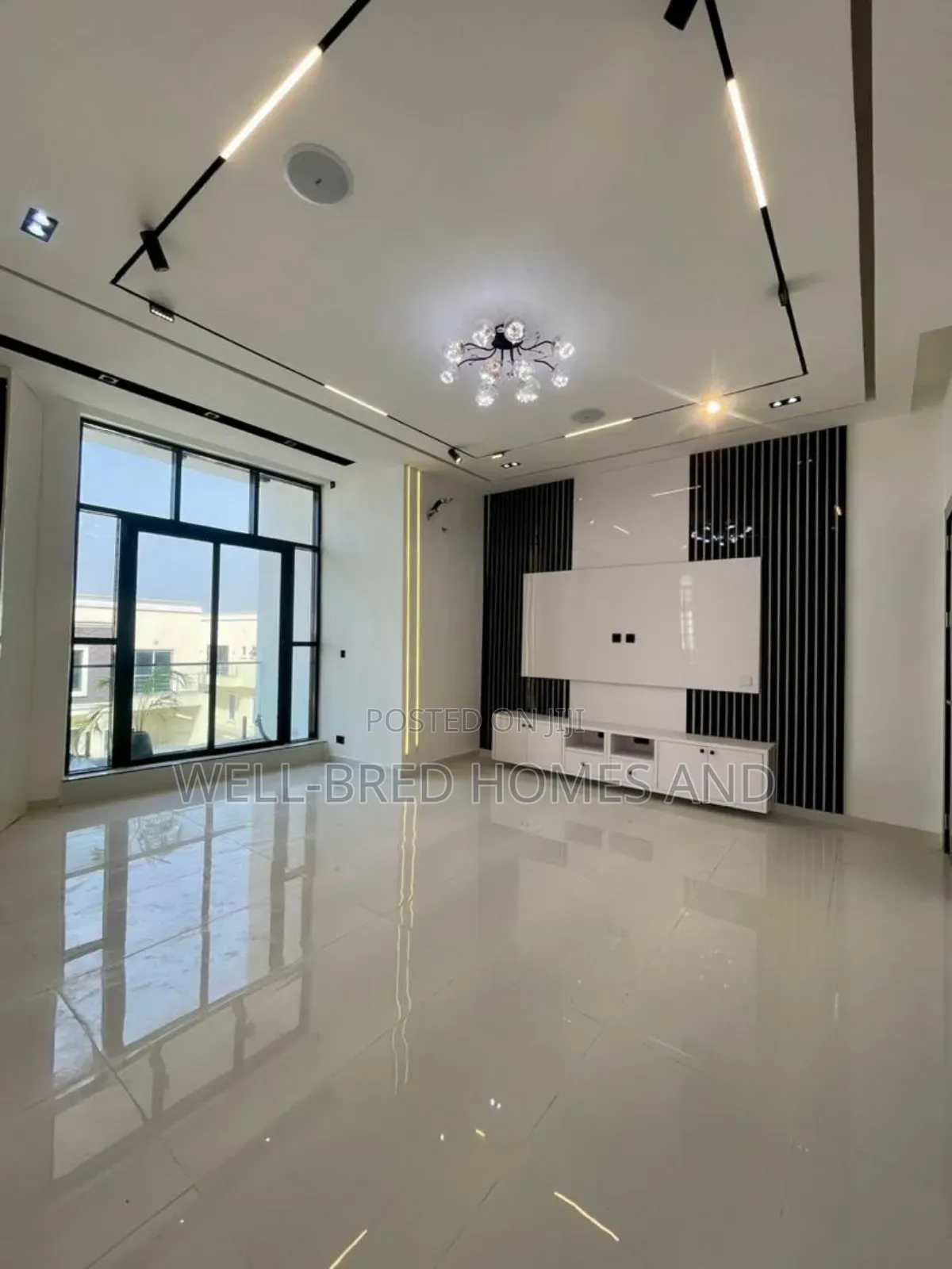 5 Bedroom Luxury Home With Cinema, Swimming Pool and Rooftop in Lekki