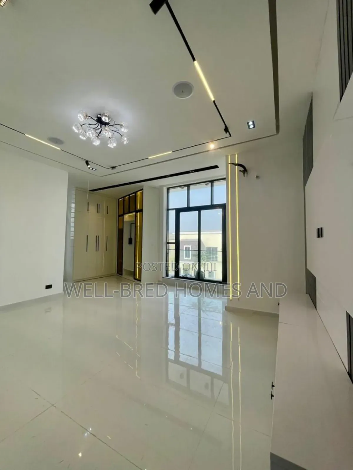 5 Bedroom Luxury Home With Cinema, Swimming Pool and Rooftop in Lekki
