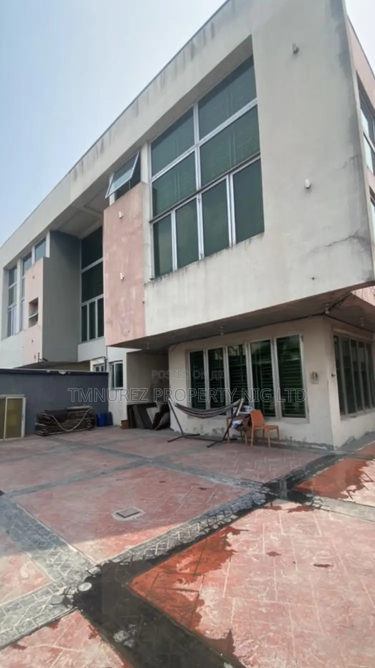 4bdrm Duplex in Lekki Phase1 for rent in Lekki Phase 1