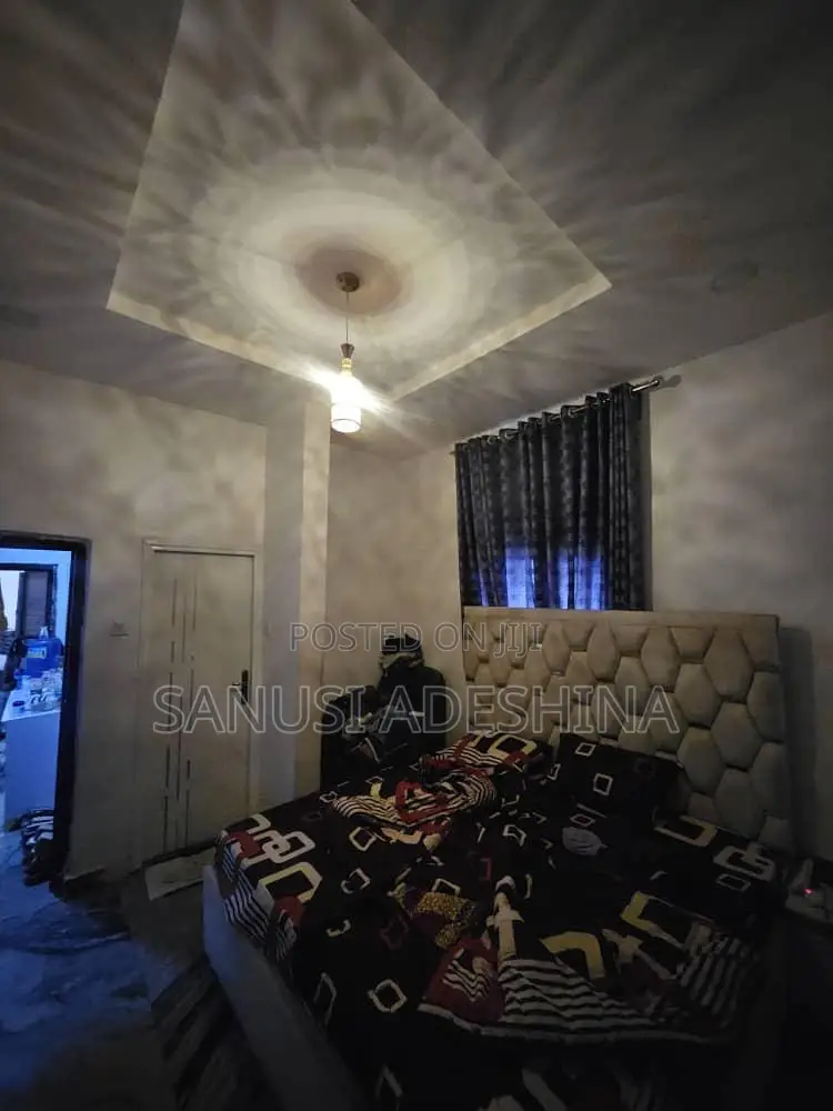 18bdrm Duplex in Gwarimpa Estate, Gwarinpa for sale in Gwarinpa
