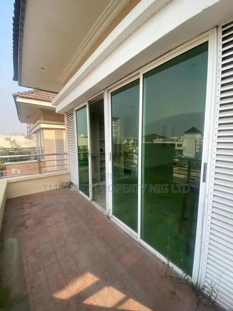 Office Space Open Space for Rent in Lekki Phase1 in Lekki Phase 1
