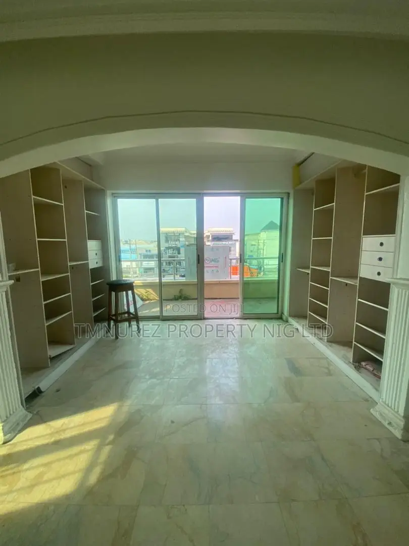 Office Space Open Space for Rent in Lekki Phase1 in Lekki Phase 1