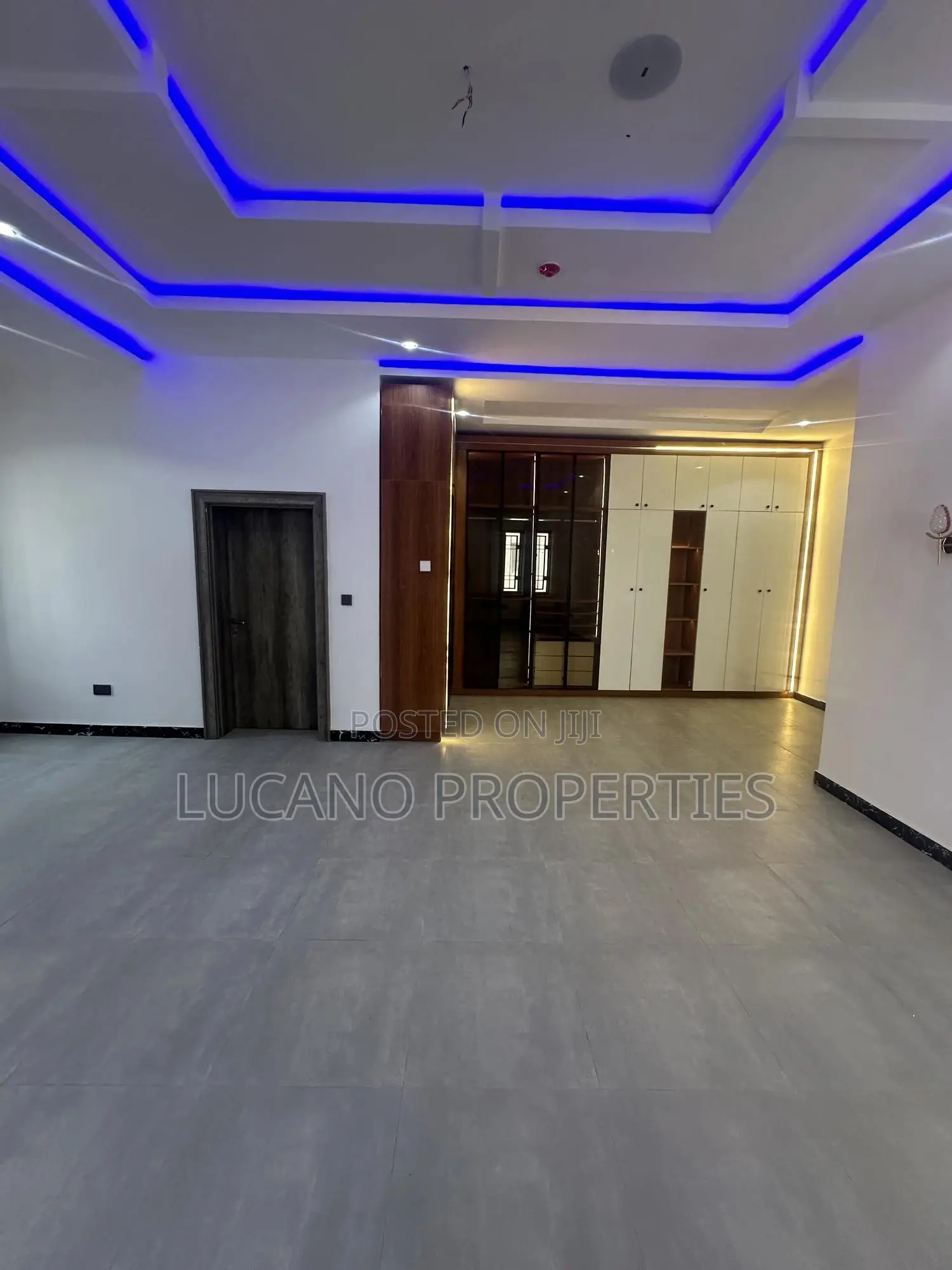 6bdrm Duplex in Guzape Main for sale in Guzape District