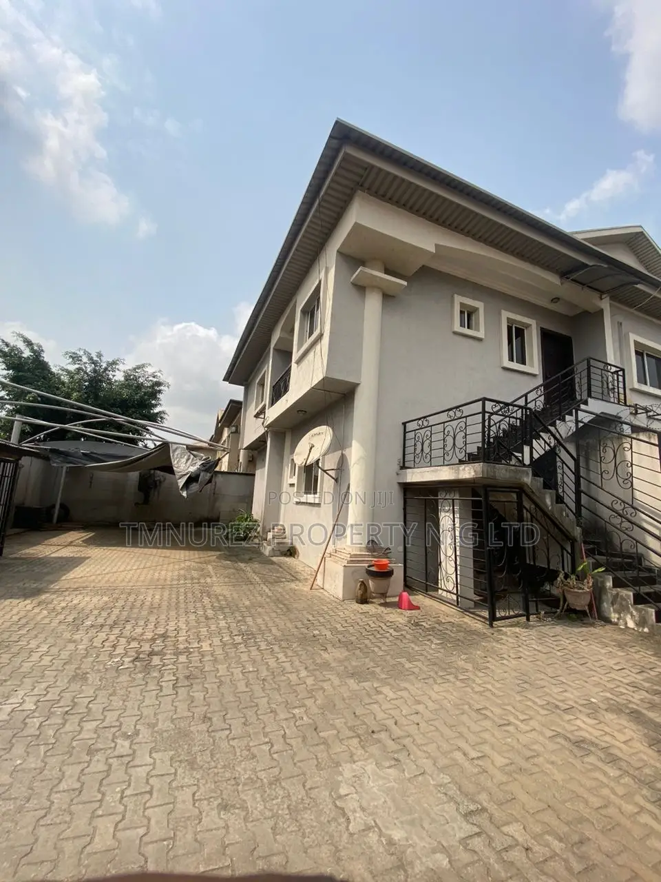 4bdrm Apartment in Off Admiralty, Lekki Phase 1 for rent in Lekki Phase 1