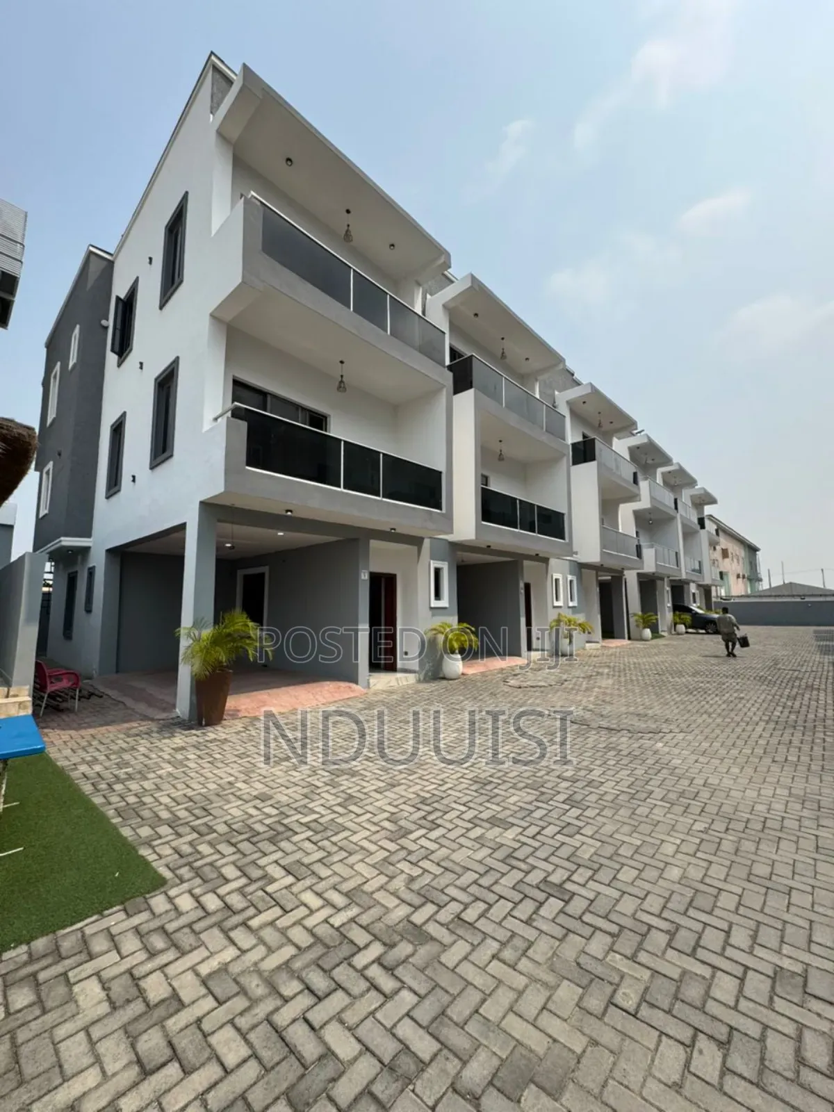 4bdrm Duplex in Ikate-Elegushi for sale in Ikate-Elegushi