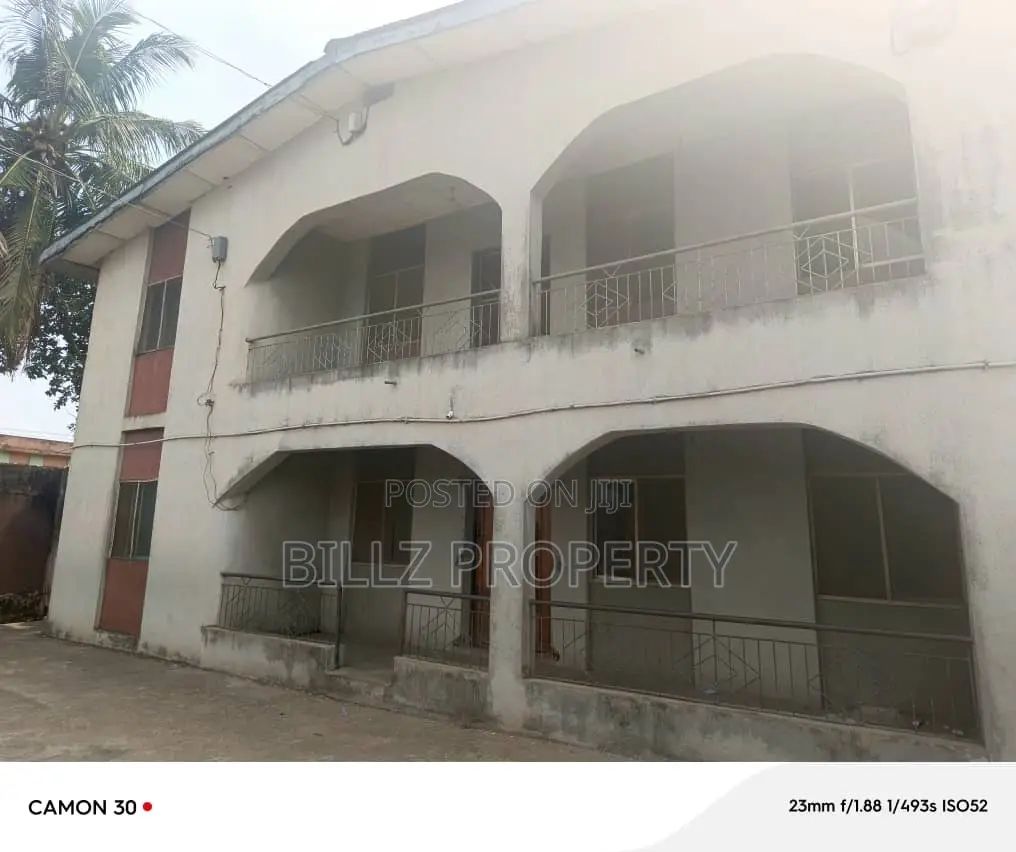 3bdrm Block of Flats in Meiran, Abule Egba for sale in Abule Egba